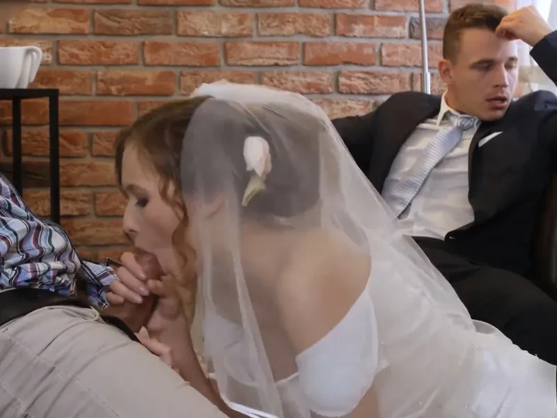 Cô dâu vụng trộm với trai ngay trước mặt ông chồng mới cưới